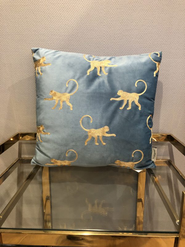 Kussen velvet l.blauw/aap 45x45 cm