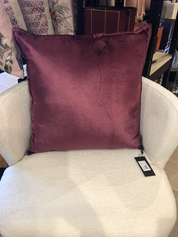 Kussen cerise velvet 50x50 cm