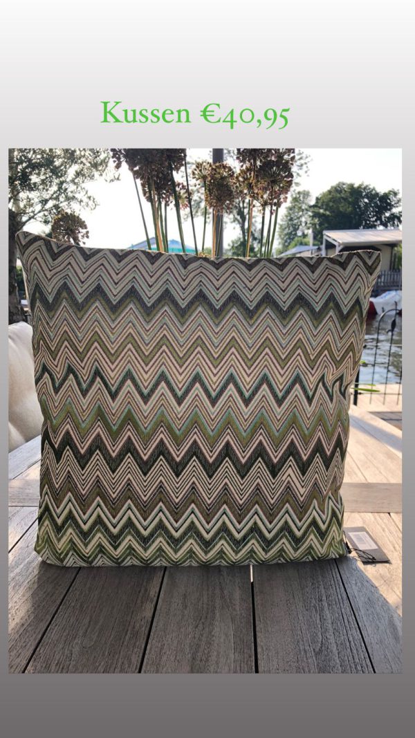 Kussen groen/zwart chevron 50x50 cm